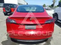 2022 Tesla Model 3 фото