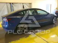2022 Tesla Model 3 фото