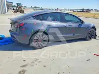 2022 Tesla Model 3 фото