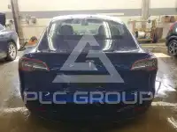 2022 Tesla Model 3 фото