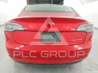 2022 Tesla Model 3 фото