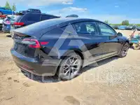 2022 Tesla Model 3 фото