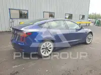 2022 Tesla Model 3 фото