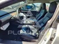 2022 Tesla Model 3 фото