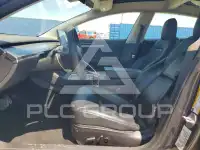 2022 Tesla Model 3 photo