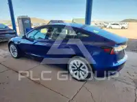 2022 Tesla Model 3 фото
