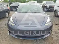 2022 Tesla Model 3 фото