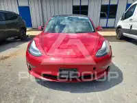 2022 Tesla Model 3 фото
