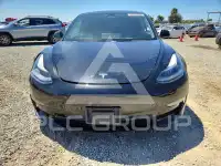 2022 Tesla Model 3 фото