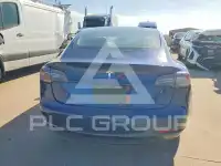 2022 Tesla Model 3 фото