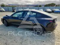2022 Tesla Model 3 фото