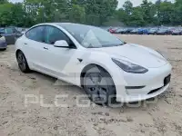 2022 Tesla Model 3 фото