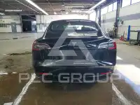 2022 Tesla Model 3 фото