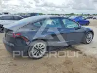 2022 Tesla Model 3 фото