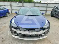2022 Tesla Model 3 фото