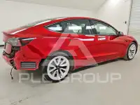 2022 Tesla Model 3 фото