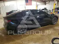 2022 Tesla Model 3 фото
