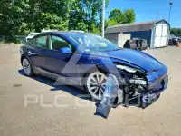 2022 Tesla Model 3 фото