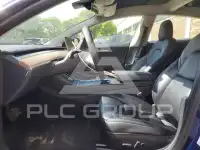 2022 Tesla Model 3 фото