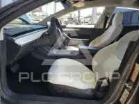 2022 Tesla Model 3 фото
