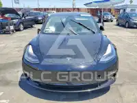 2022 Tesla Model 3 фото