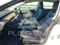 2022 Tesla Model 3 фото