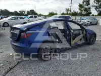 2022 Tesla Model 3 фото