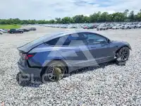 2022 Tesla Model 3 фото