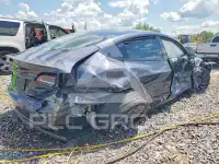 2022 Tesla Model 3 фото