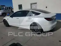 2022 Tesla Model 3 фото