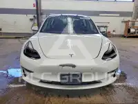 2022 Tesla Model 3 фото
