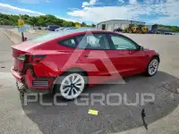 2022 Tesla Model 3 фото