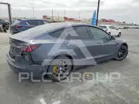 2022 Tesla Model 3 фото