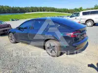 2022 Tesla Model 3 фото