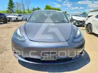 2022 Tesla Model 3 фото