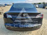 2022 Tesla Model 3 фото