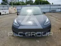 2022 Tesla Model 3 фото