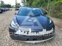 2022 Tesla Model 3 фото