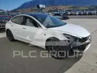 2022 Tesla Model 3 фото
