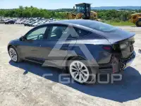 2022 Tesla Model 3 фото