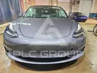 2022 Tesla Model 3 фото