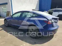 2022 Tesla Model 3 фото