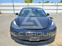 2022 Tesla Model 3 фото