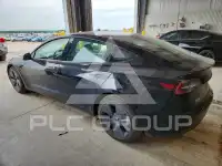 2022 Tesla Model 3 фото