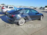 2022 Tesla Model 3 фото