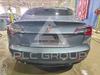 2022 Tesla Model 3 фото