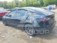 2022 Tesla Model 3 фото