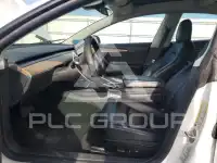 2022 Tesla Model 3 фото