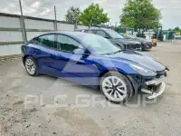 2022 Tesla Model 3 фото
