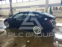 2022 Tesla Model 3 фото